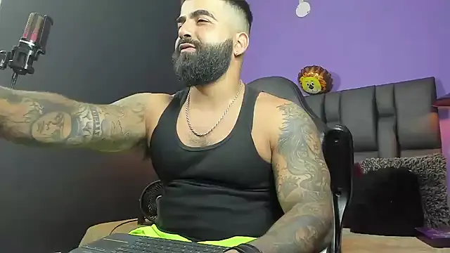 Lyon_vach on StripChat