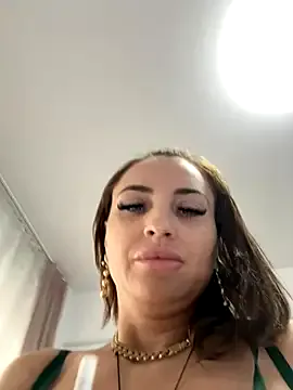 madonnaaaa on StripChat