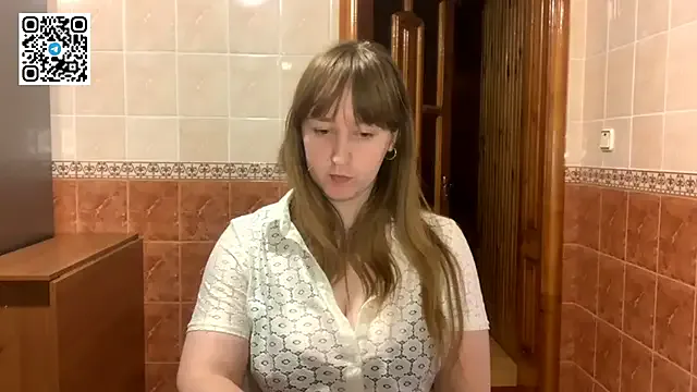 MaroonMoon_ on StripChat