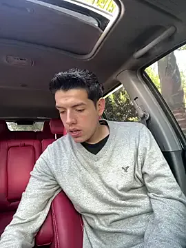 maximo_15_ on StripChat