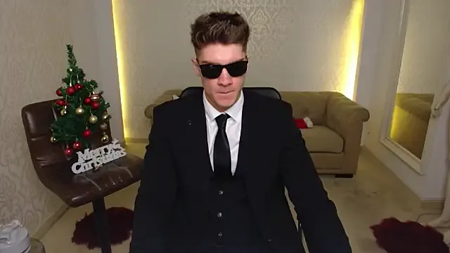 MaxKaiden on StripChat