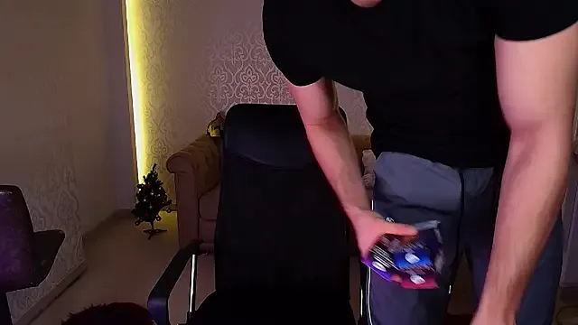 MaxKaiden on StripChat