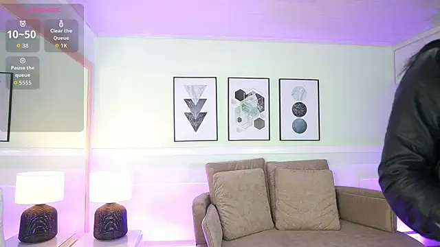 MeganLowell on StripChat