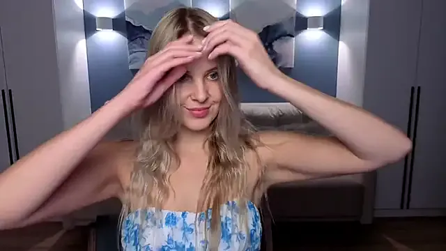 MelanieBennett on StripChat