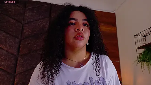 memphiswilliam room chat