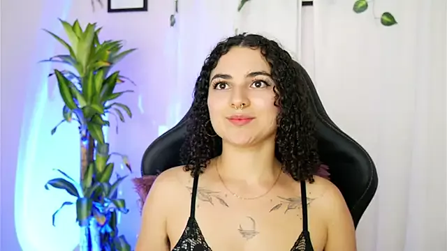 merida_bell18 on StripChat