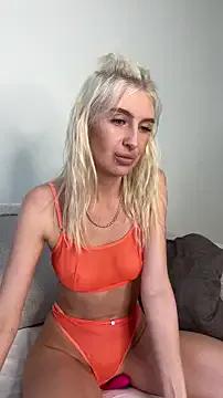 Mia_Roxie — Sexy strip and fuck my tight pussy