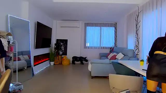 Mika_Miller — Feed me guys