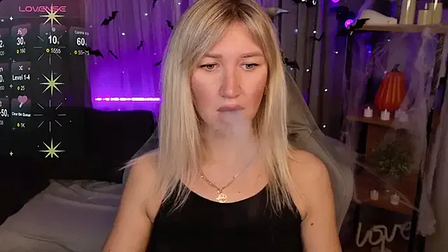 MilaBott on StripChat