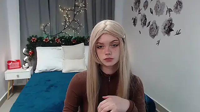 MileyRood on StripChat