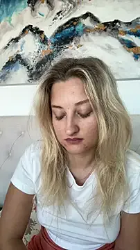 MileySummer on StripChat