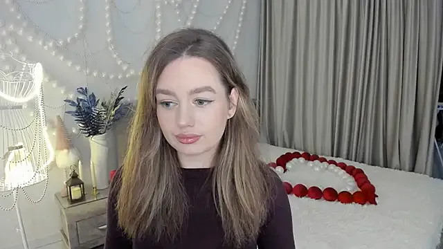 MiracleCurly on StripChat