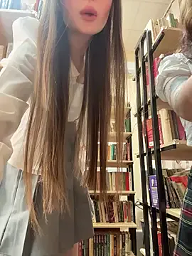 mmelicious on StripChat