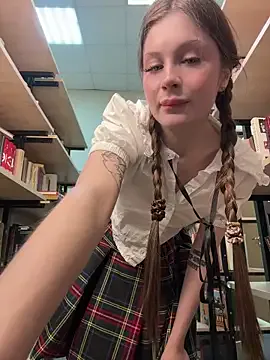 mmelicious on StripChat