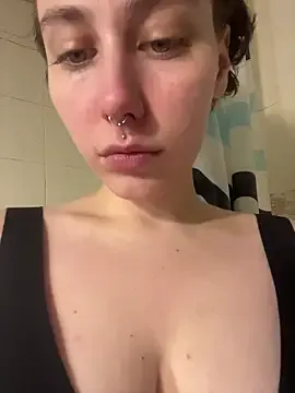 Molli_Luv on StripChat