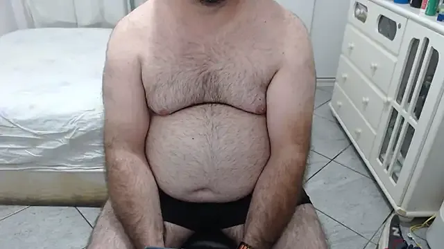 MysterBearMG on StripChat