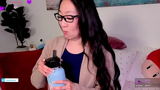 MySweetSofie — Spread my legs for you & rub clit