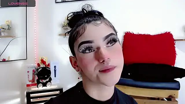 NathalialLooes room chat