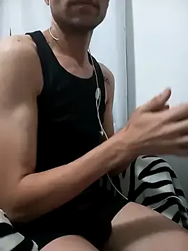 Naughty_Boy13 on StripChat