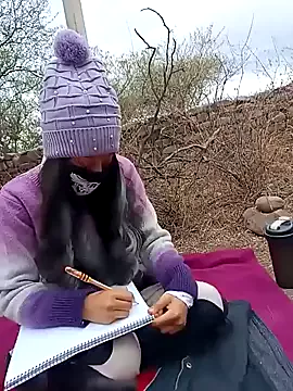 NaughtyMiuw on StripChat