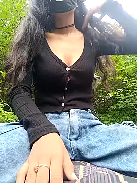 NaughtyMiuw on StripChat