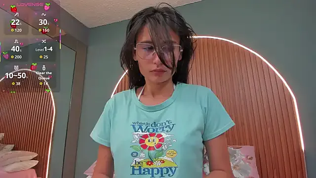 NayeCloud on StripChat