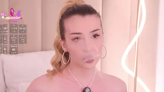 Nesolla — flash tits