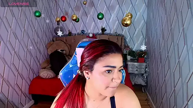 NicolleTaylor on StripChat