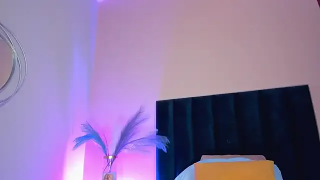 NoraDasilva on StripChat