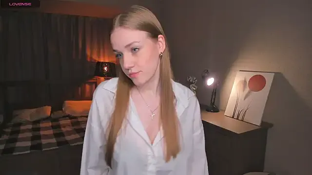 OdellaFrake on StripChat