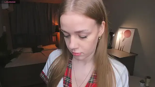 OdellaFrake on StripChat