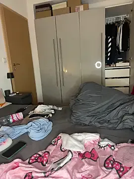 OliviaaFischer on StripChat