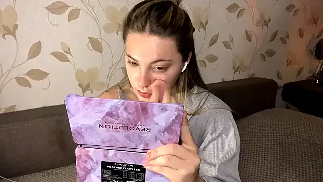 OrethaEredia on StripChat