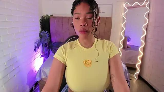 penelope_tay1 — double penetration with fingers