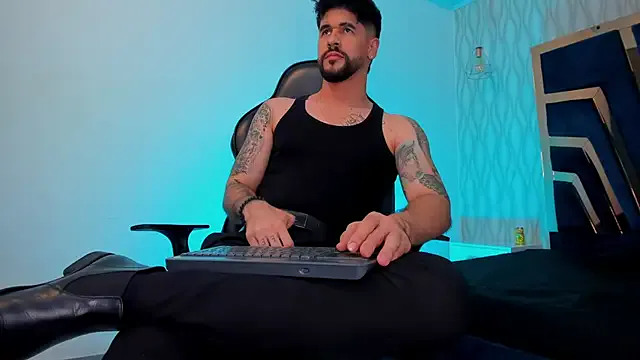 Petesevans on StripChat