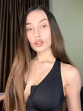 Polli_Kiss on StripChat 