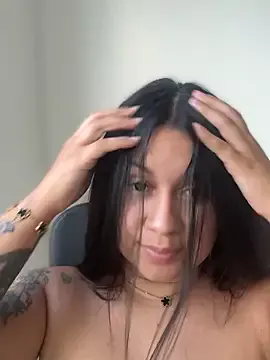 Pretty_Isadora on StripChat