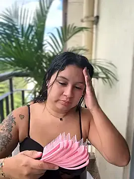 Pretty_Isadora on StripChat