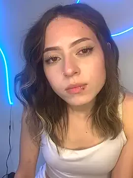 PrettyAmber on StripChat