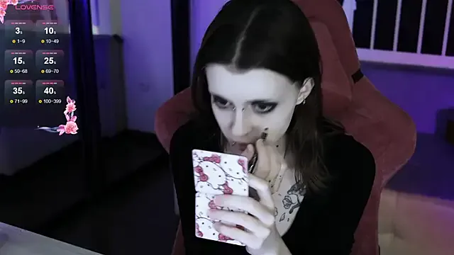 prettybones on StripChat