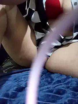 Rachoda-33 on StripChat