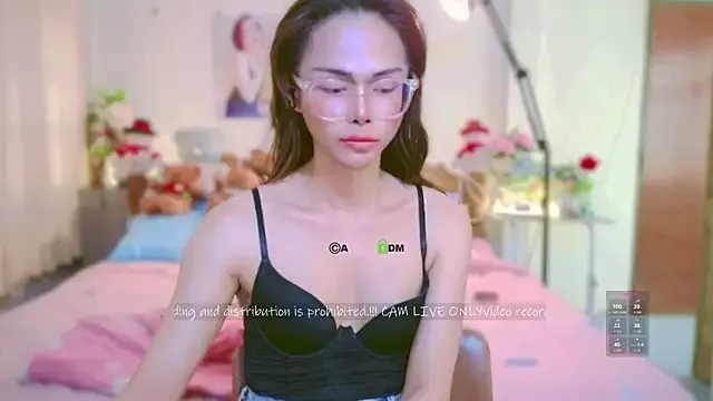 ribbinpink on StripChat