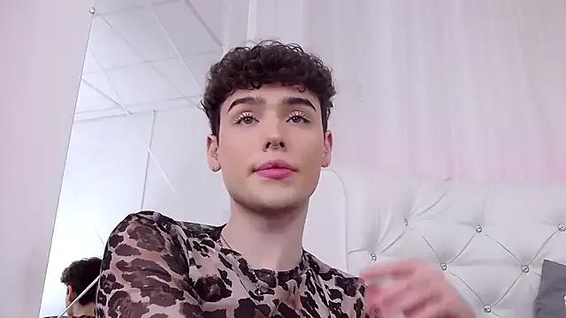 RobbyCharming on StripChat 