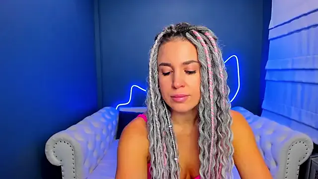 rock_n_roxy on StripChat