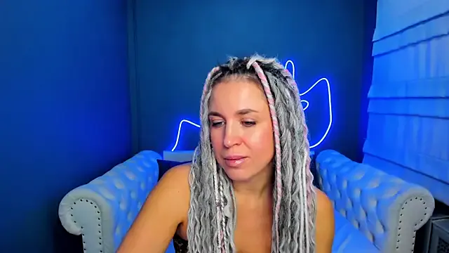 rock_n_roxy on StripChat