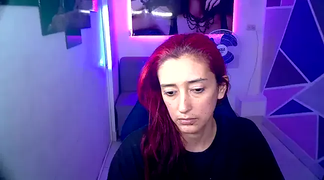 Ruby_Your_Milf on StripChat