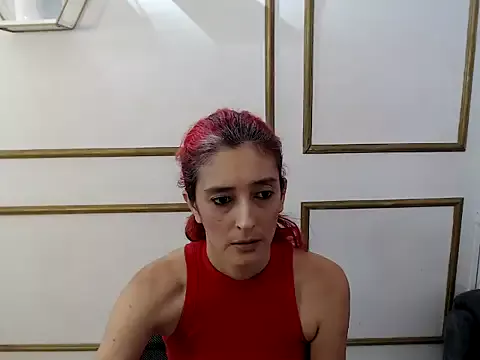 Ruby_Your_Milf on StripChat