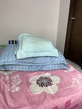 sandylau on StripChat