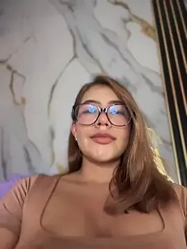 sara_calderon on StripChat 