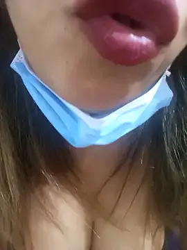 Sarasaricool — Freechat on StripChat